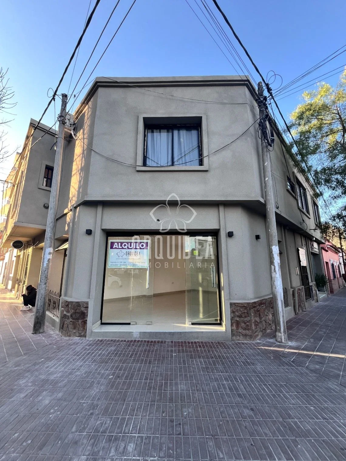 Local en alquiler pueyrredon al 1300 - Imagen 1