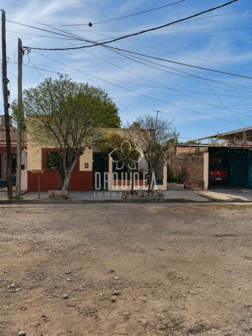 Casa en alquiler c/ 2 dorm. Barrio Naranjito en General Güemes - Imagen 2