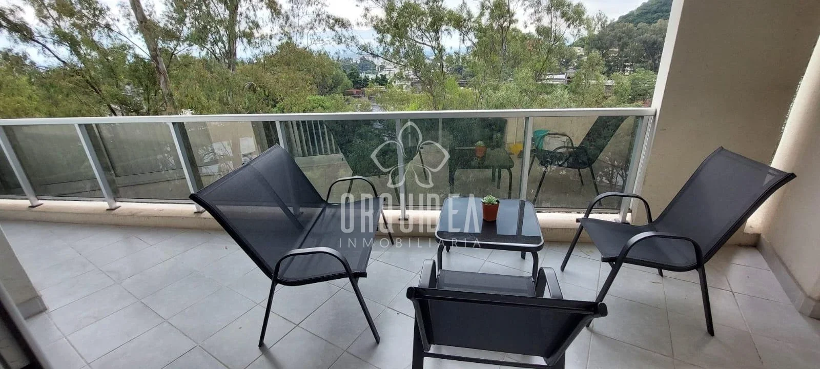 Departamento amoblado en alquiler con cochera en Salta - Imagen 3