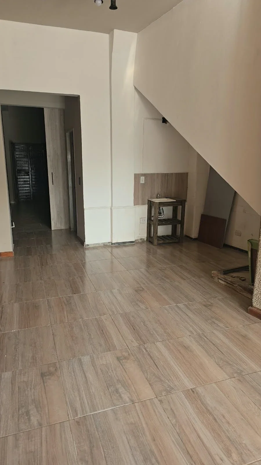 Local comercial sobre Av. Uruguay - Imagen 5