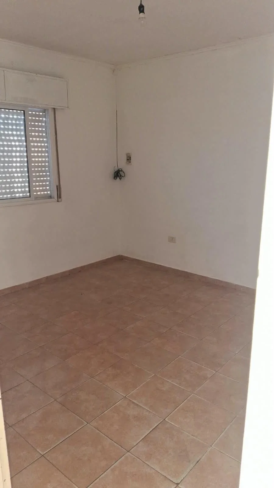 Casa en alquiler c/ cochera en San Nicolás de los Arroyos - Imagen 4