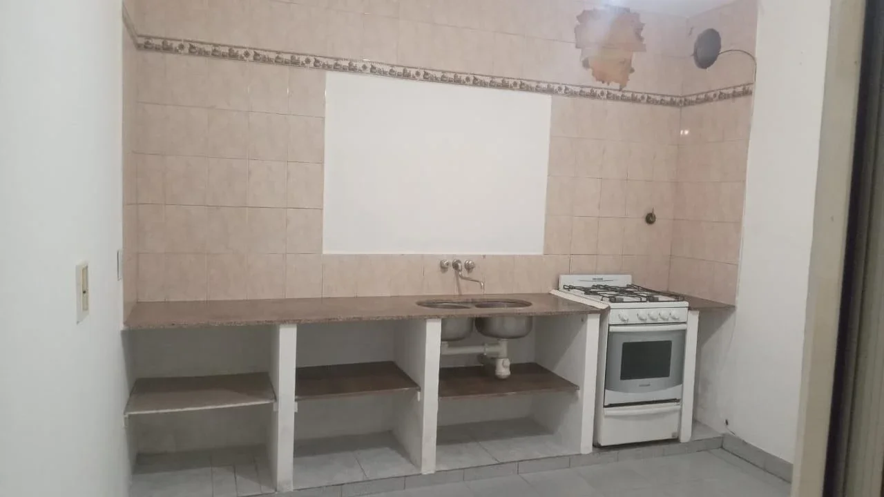 Departamento en alquiler de 1 dormitorio en San Nicolás de los Arroyos - Imagen 1