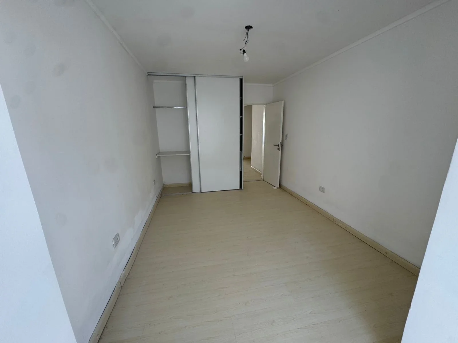 Departamento en alquiler c/ cochera en San Nicolás de los Arroyos - Imagen 5
