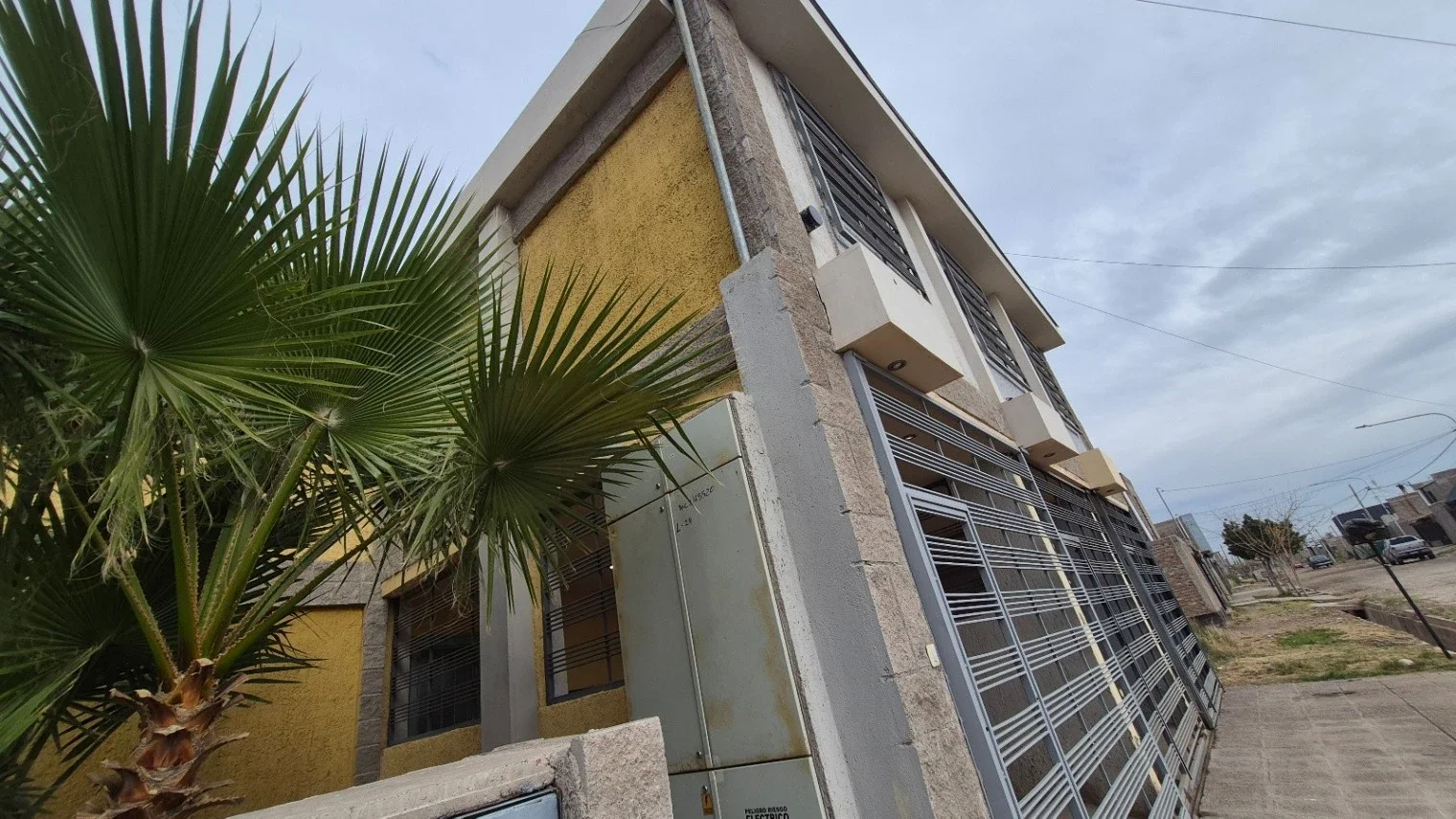 VENTA DE DÚPLE EN MAIPU - 2 HABITACIONES 2 BAÑOS Y COCHERA - APTO CRÉDITO ! - Imagen 1
