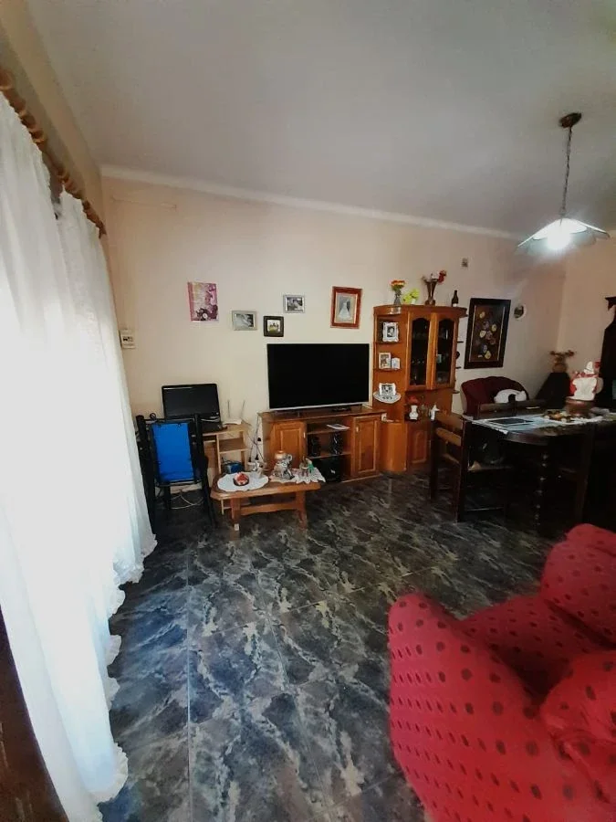Venta de Chalet c/ cochera + Duplex  de Departamento en San Rafael - Imagen 2
