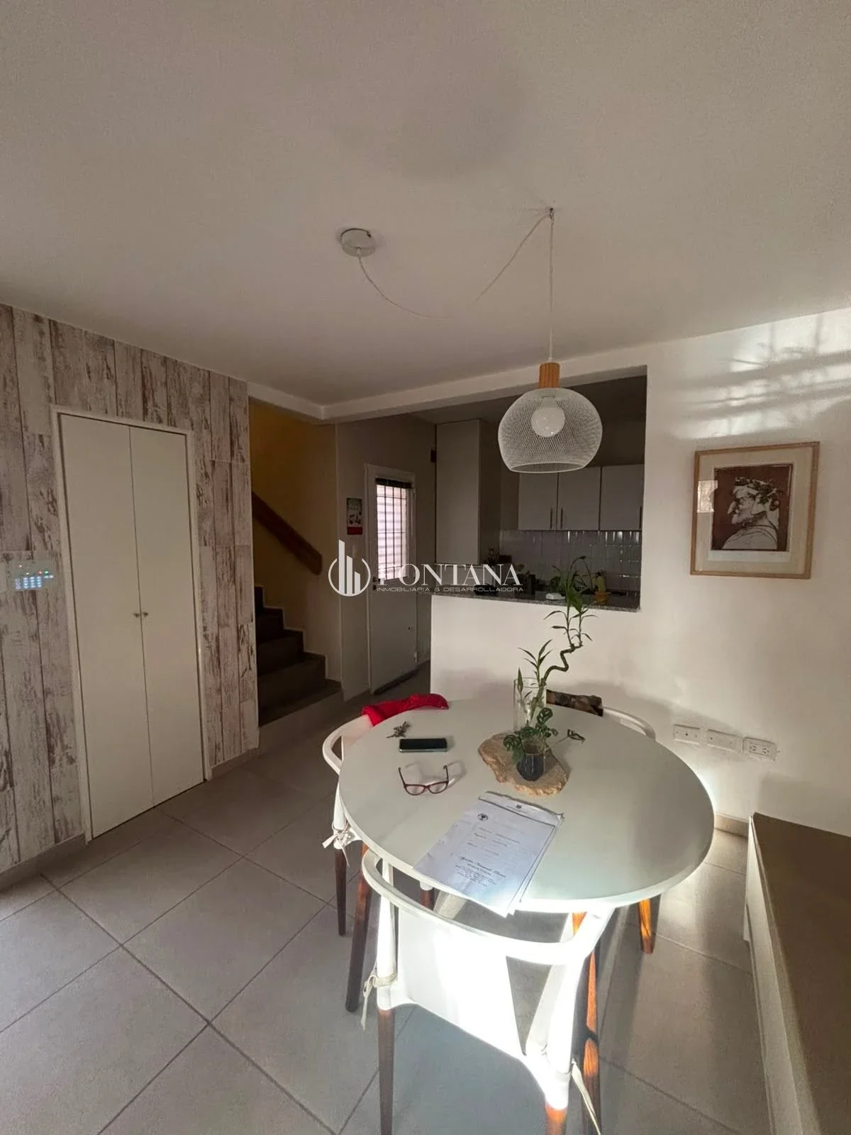Dúplex en venta c/ cochera en General Roca - Imagen 2