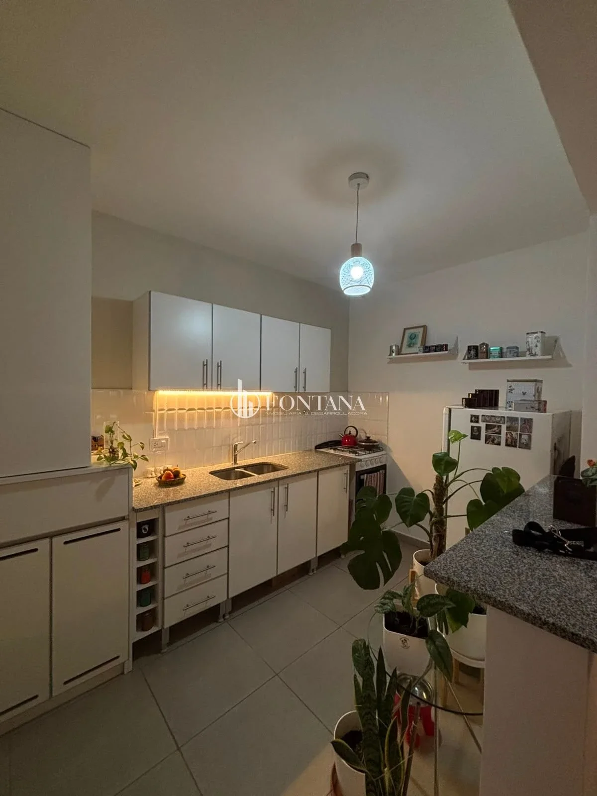Dúplex en venta c/ cochera en General Roca - Imagen 1