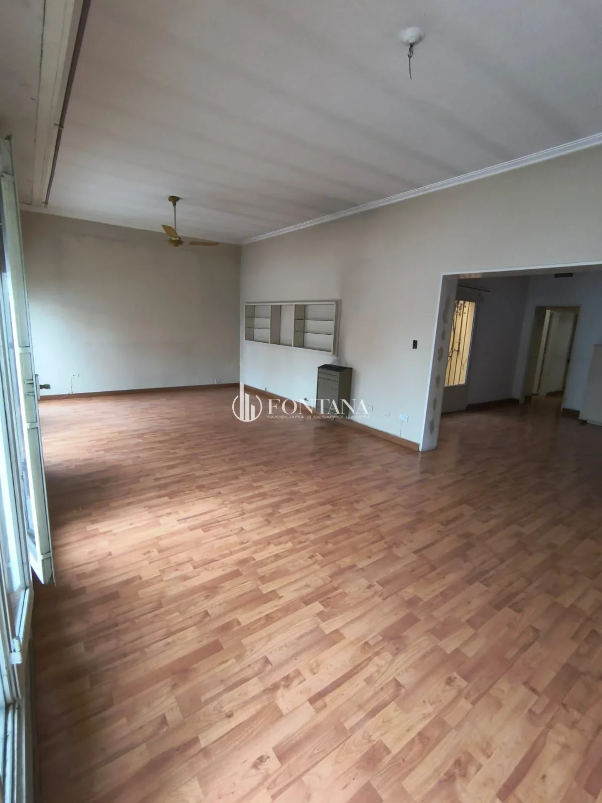 Casa en venta c/ cochera en General Roca - Imagen 2