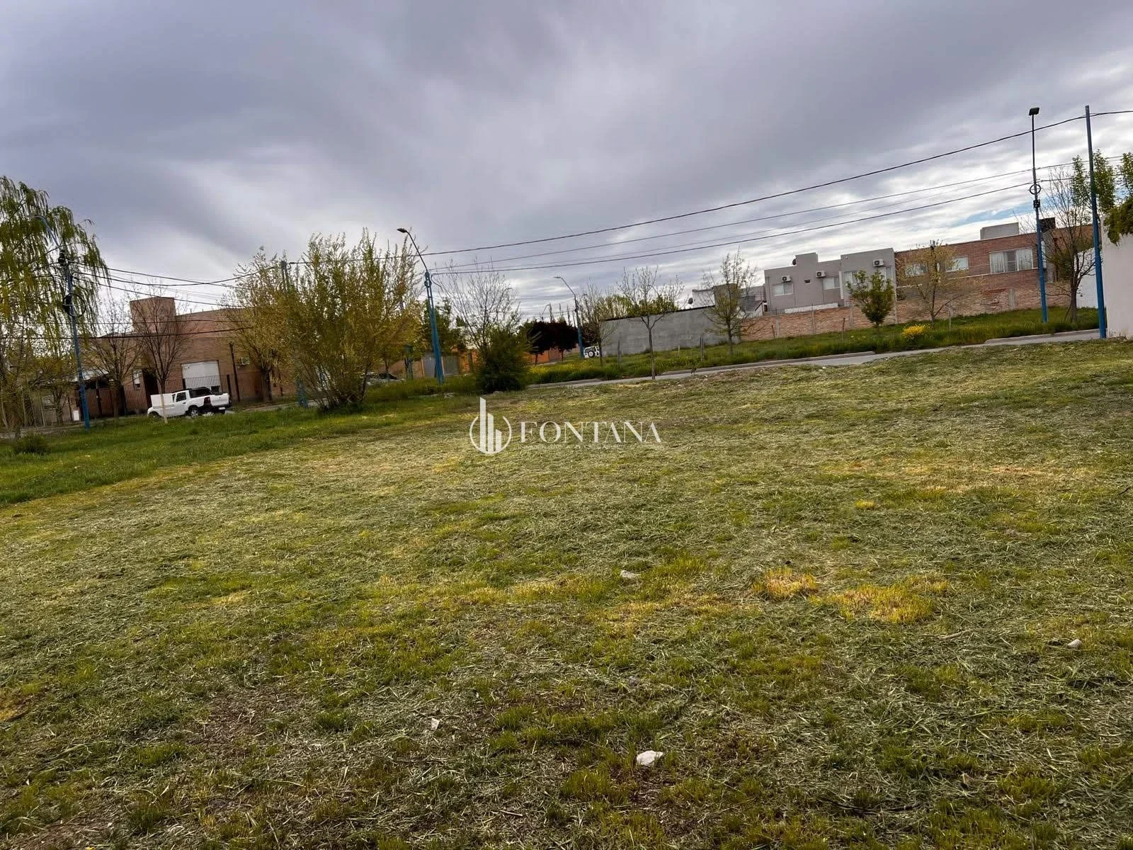 Lote Residencial 377,40m2 en calle México casi La Pampa, General Roca - Imagen 2