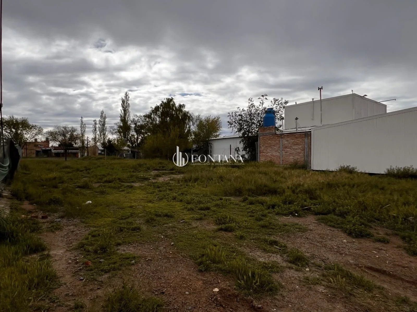 Terreno en venta de 673.55m2, Viedma al 1300 -APTO DESARROLLO- - Imagen 1