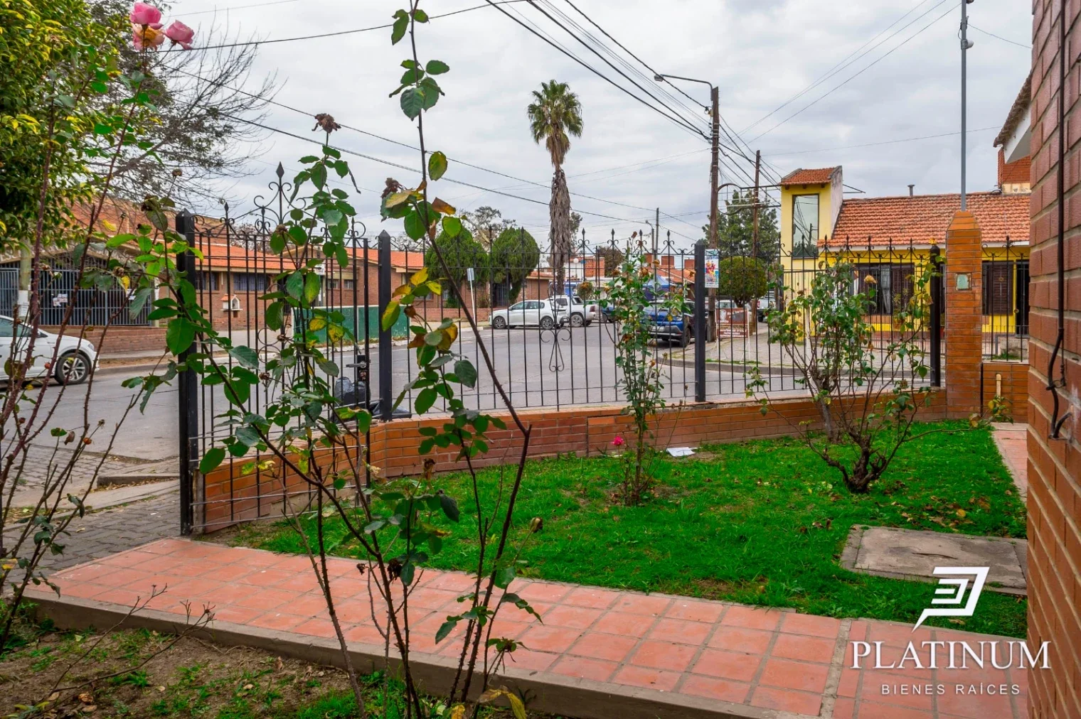 Casa en venta c/ cochera en San Carlos - Imagen 4