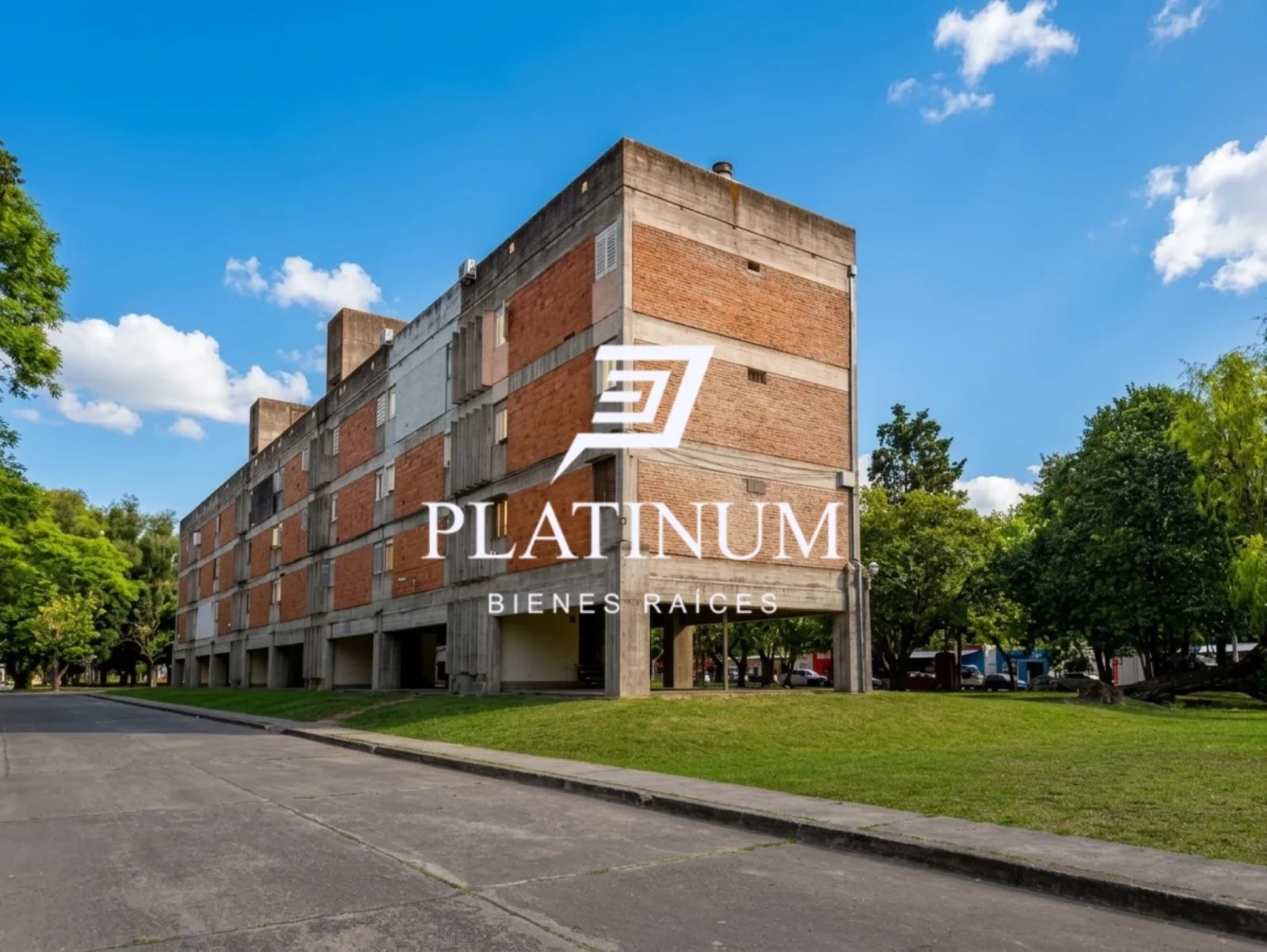 VENTA – Departamento 3 Dormitorios con Cochera, Apto Crédito - Imagen 1