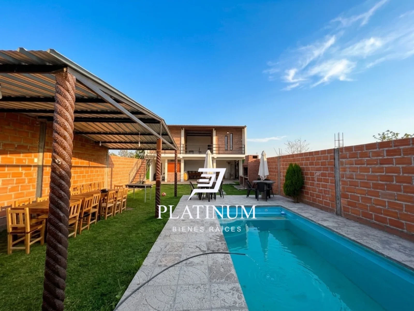 VENTA CASA CON PISCINA Y QUINCHO – IDEAL INVERSIÓN – SAN BENJAMÍN, ZONA SUR - Imagen 1