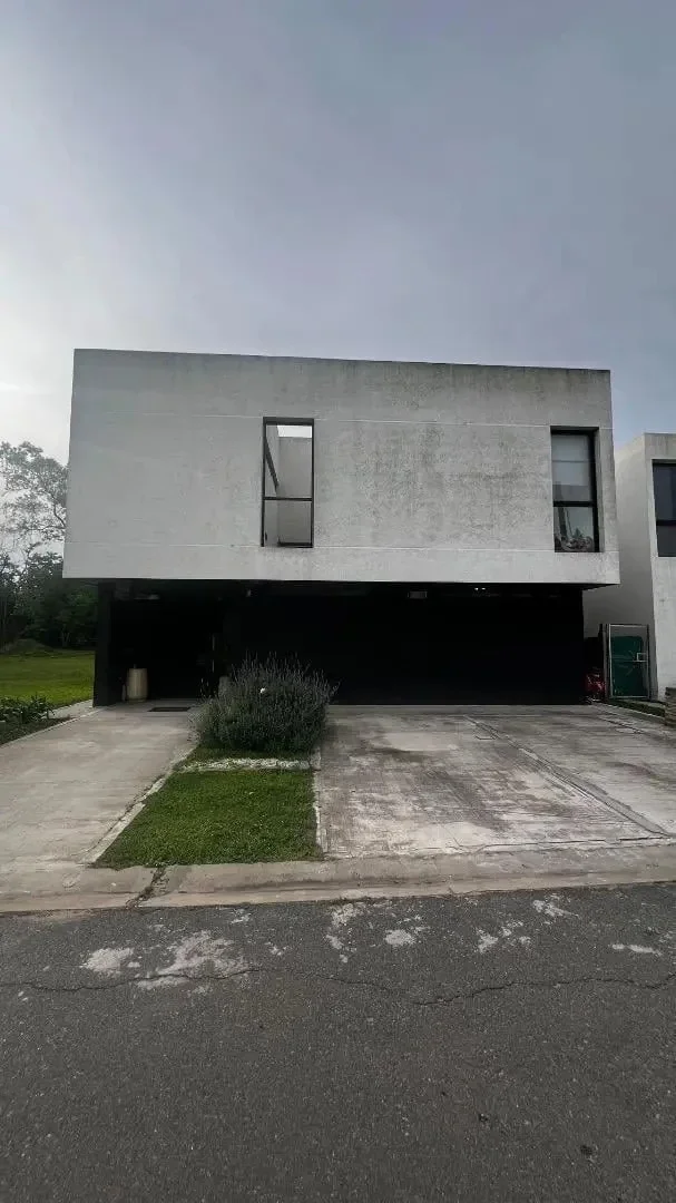 Casa En Solares De Zapiola Barrio Cerrado Moreno - Imagen 4