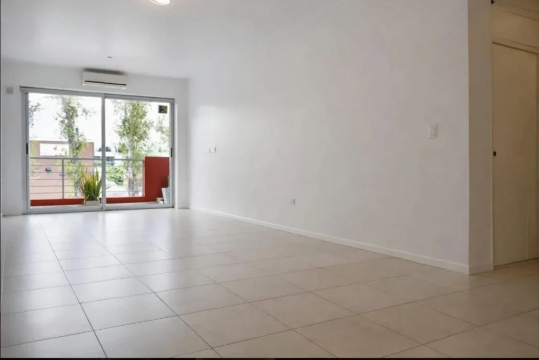 Monoambiente en alquiler c/ cochera en Villa Urquiza - Imagen 2