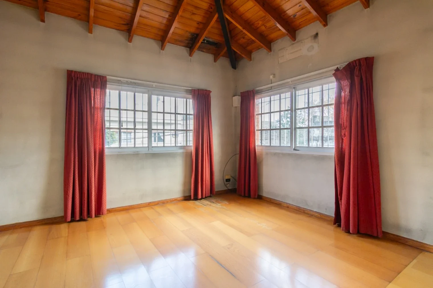 Casa 3 Ambientes Venta Santos Lugares - Imagen 1
