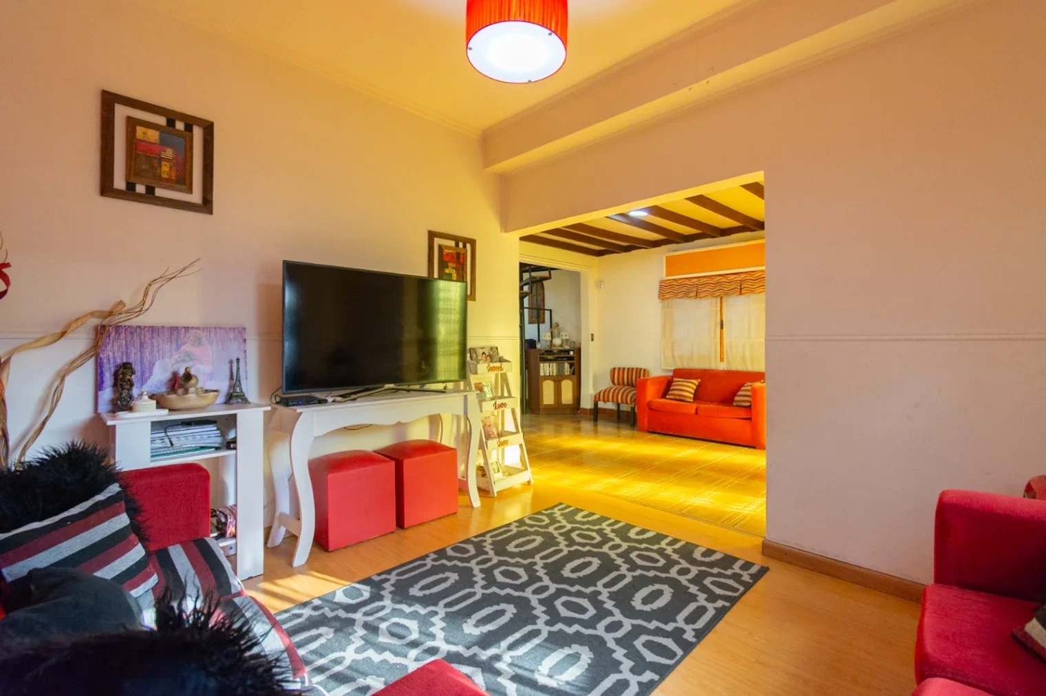 Casa en venta de 3 dormitorios c/ cochera en Isidro Casanova - Imagen 2