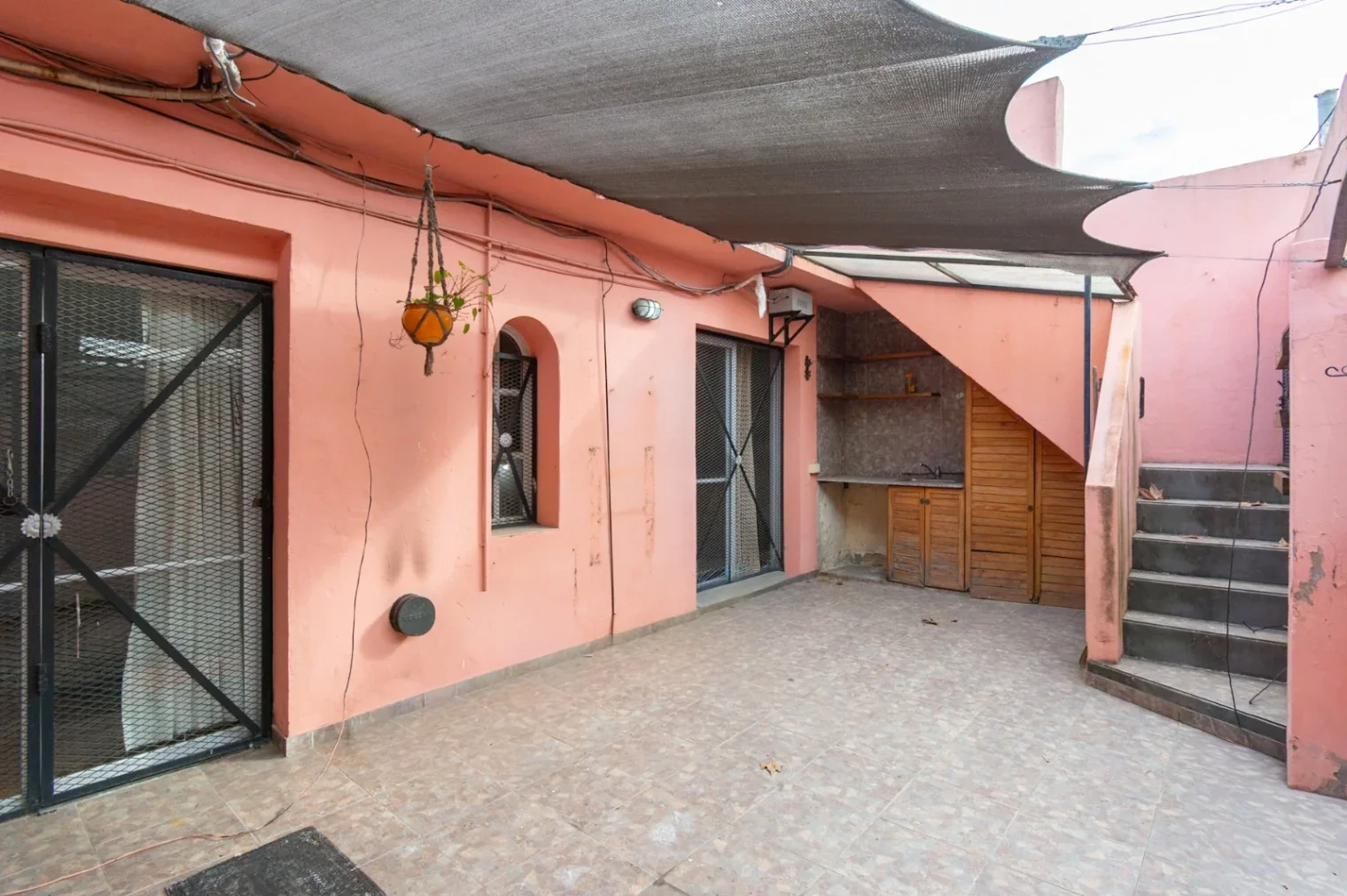 Casa en alquiler de 1 dormitorio en Castelar - Imagen 4
