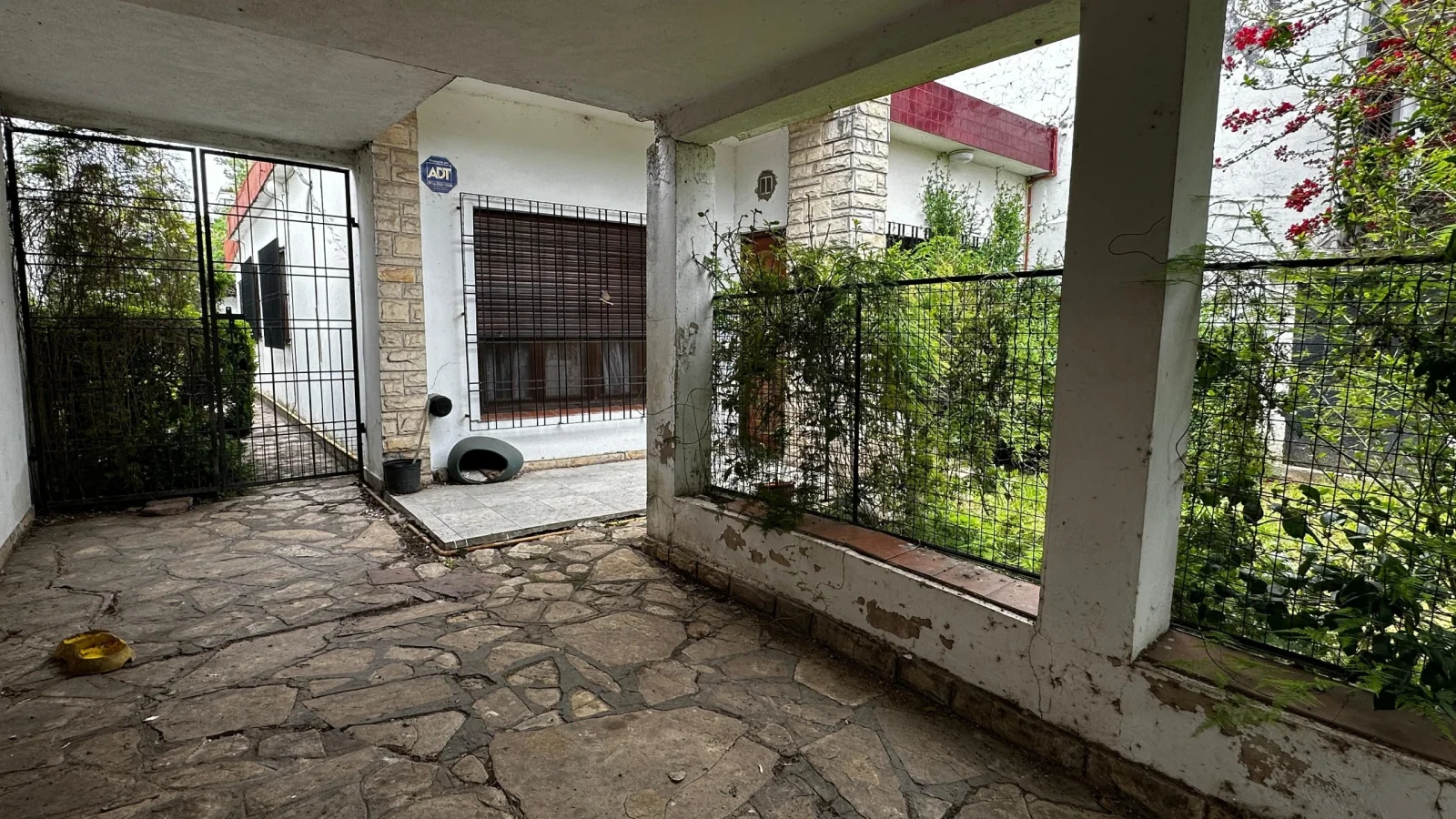 Casa en venta c/ cochera en Ituzaingó Norte - Imagen 2