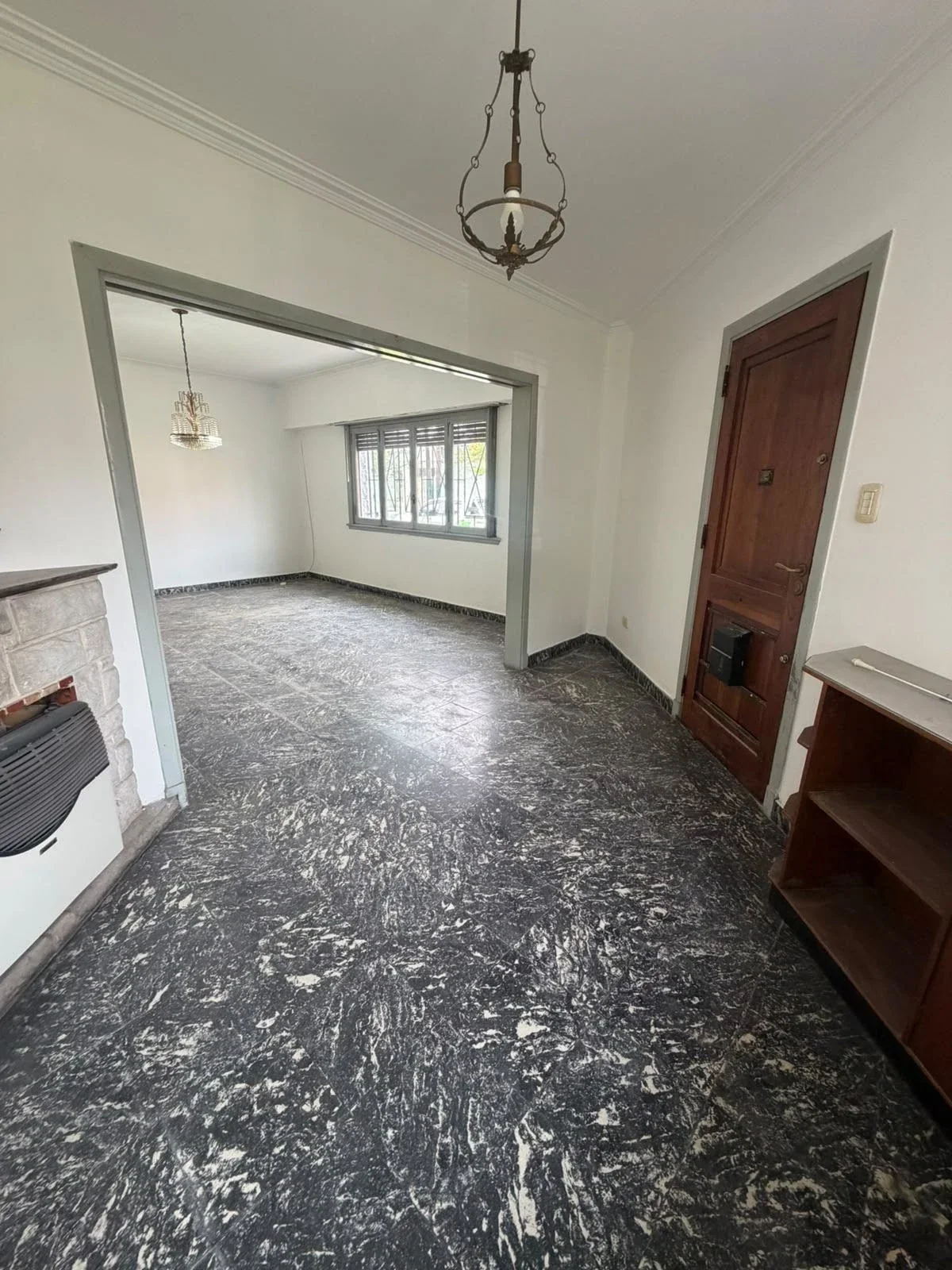 Casa en venta c/ cochera en Banfield - Imagen 2