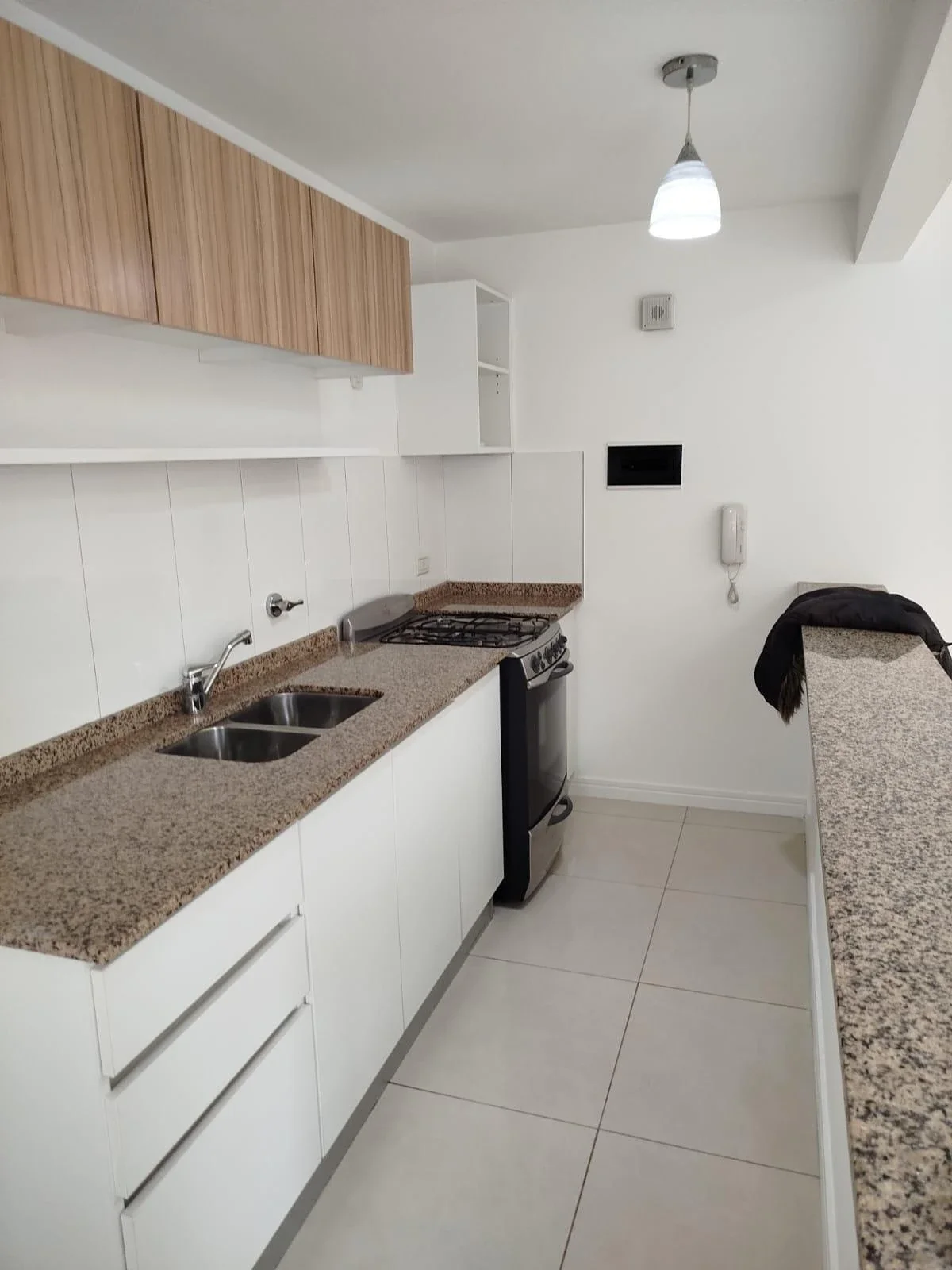 Alquiler Departamento 2 ambientes dentro de complejo en Banfield Este - Imagen 5