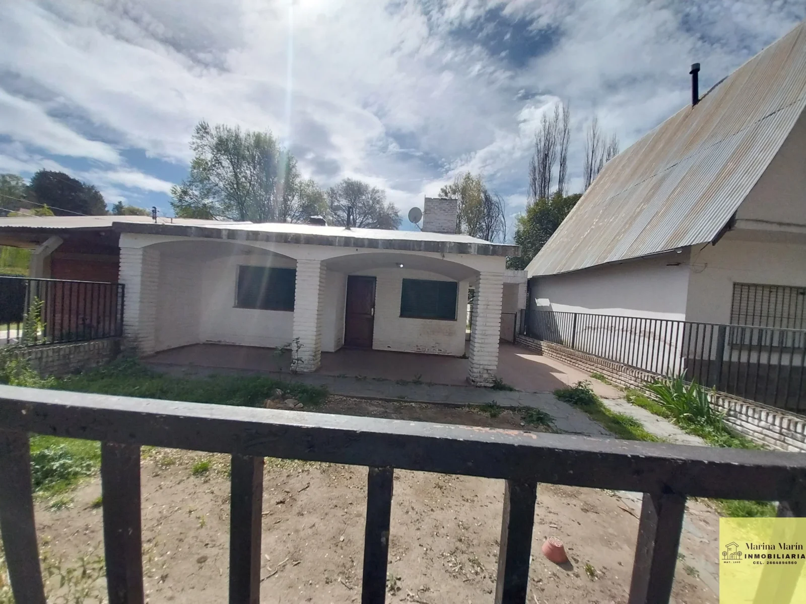 Casa en venta c/ cochera en El Trapiche - Imagen 1