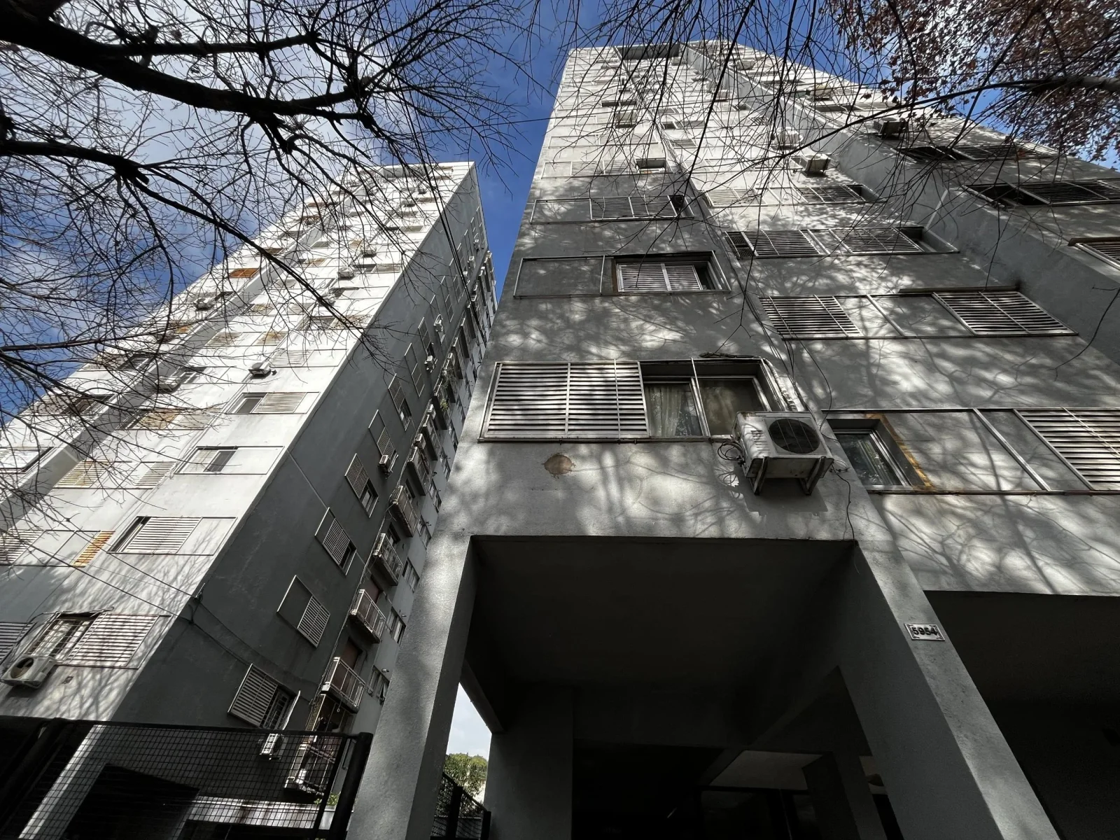 4 AMBIENTES EN PISO ALTO • FRENTE • ORIENTACIÓN NORTE • VILLA LURO - Imagen 4