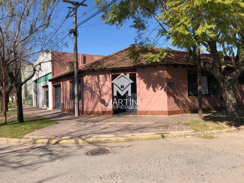 Casa en venta c/ cochera en Mercedes - Imagen 1