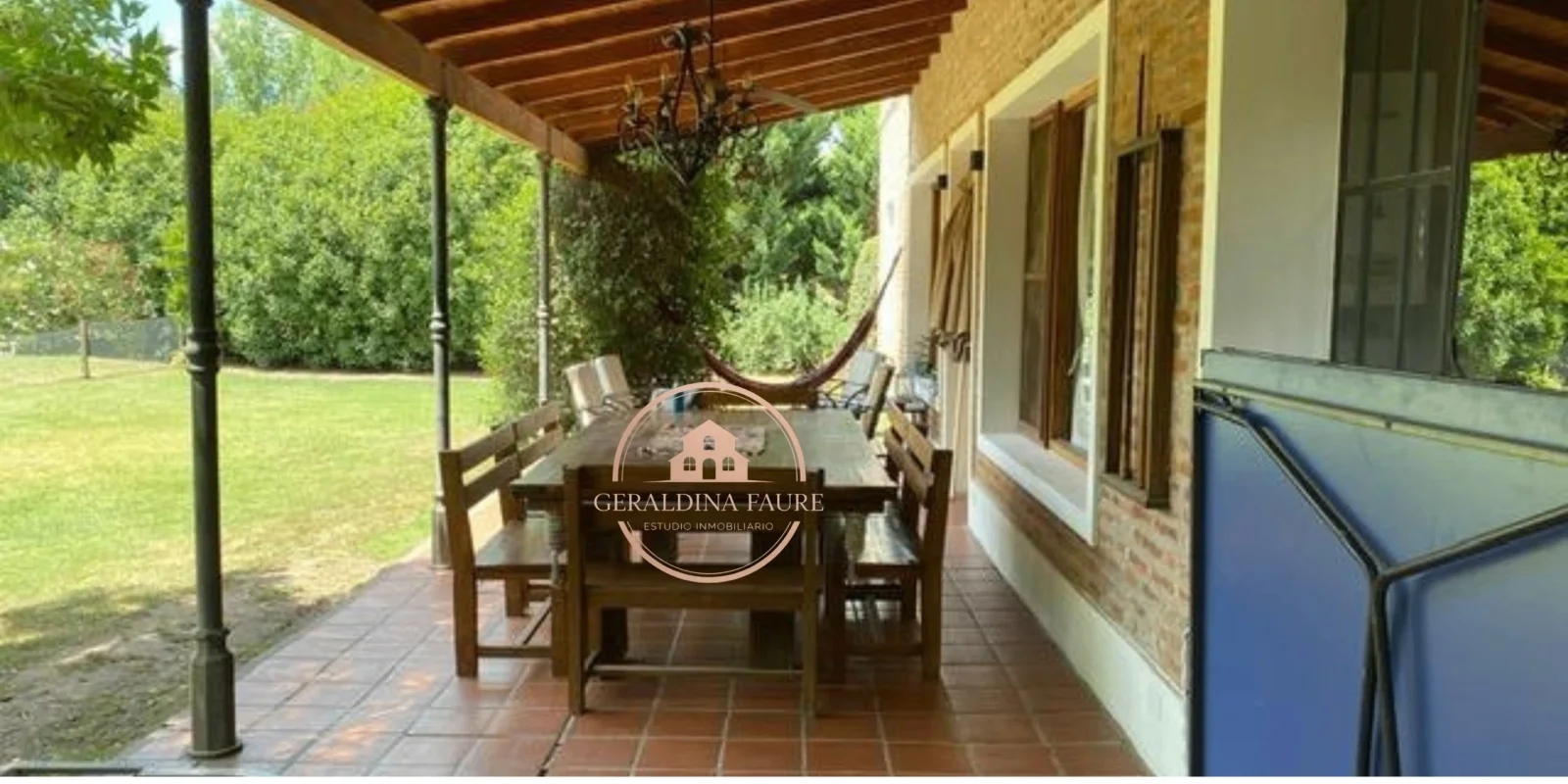 Casa en venta c/ cochera en Santa Catalina - Imagen 2