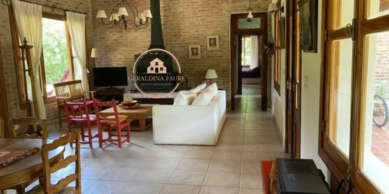 Casa en venta c/ cochera en Santa Catalina - Imagen 5