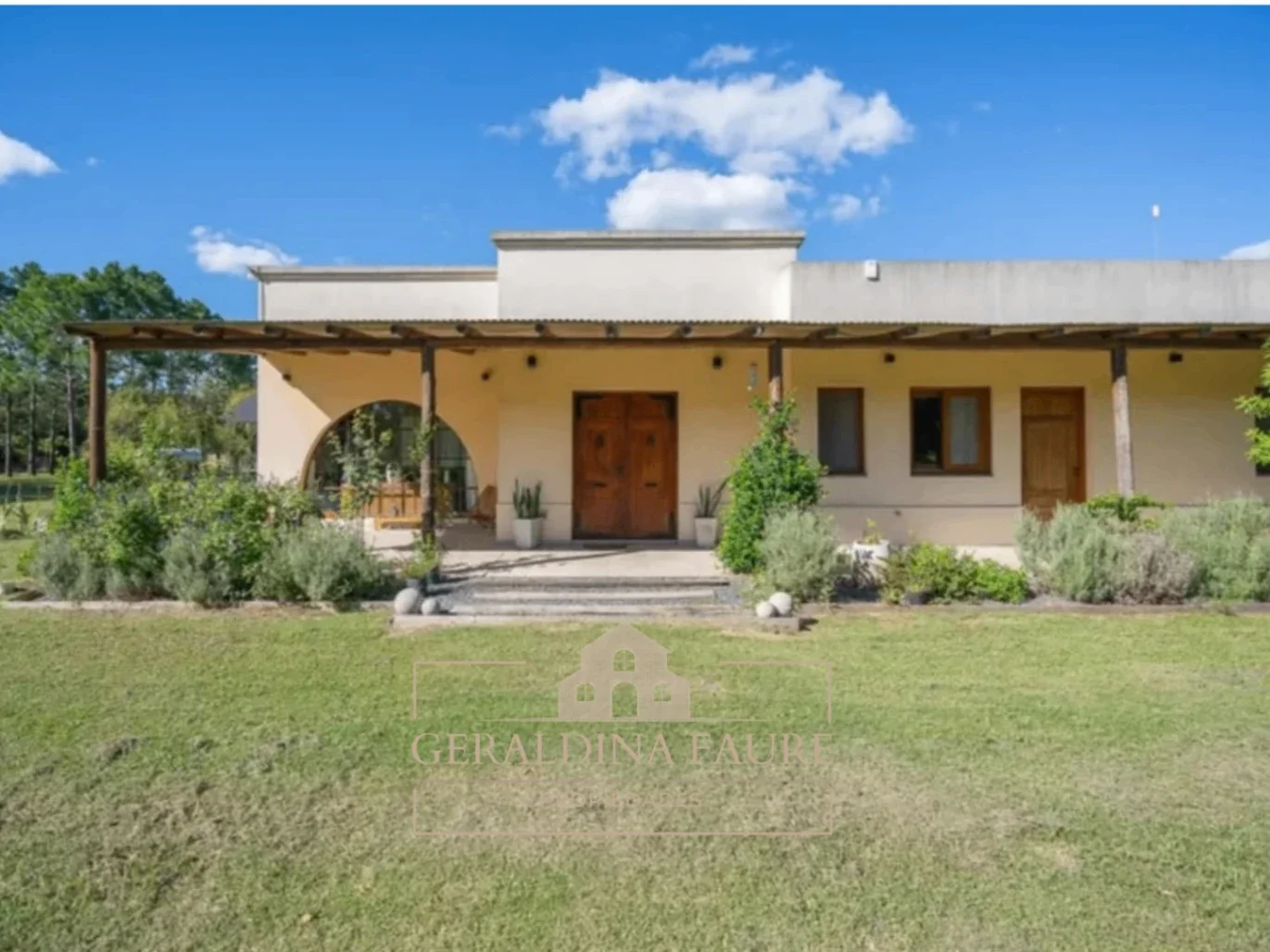 Chacra en venta de 280m2 ubicado en Loma Escondida - Imagen 1
