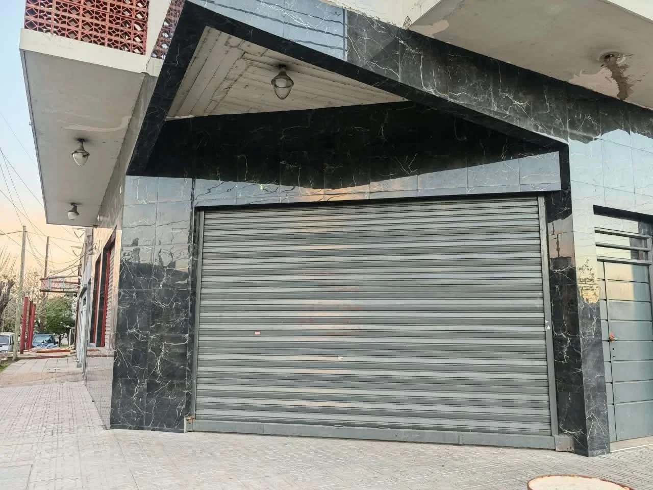 Local comercial en alquiler ubicado en Isidro Casanova - Imagen 4