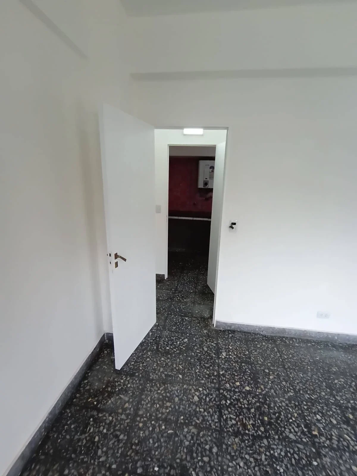 Departamento en alquiler en Lanús Oeste - Imagen 4