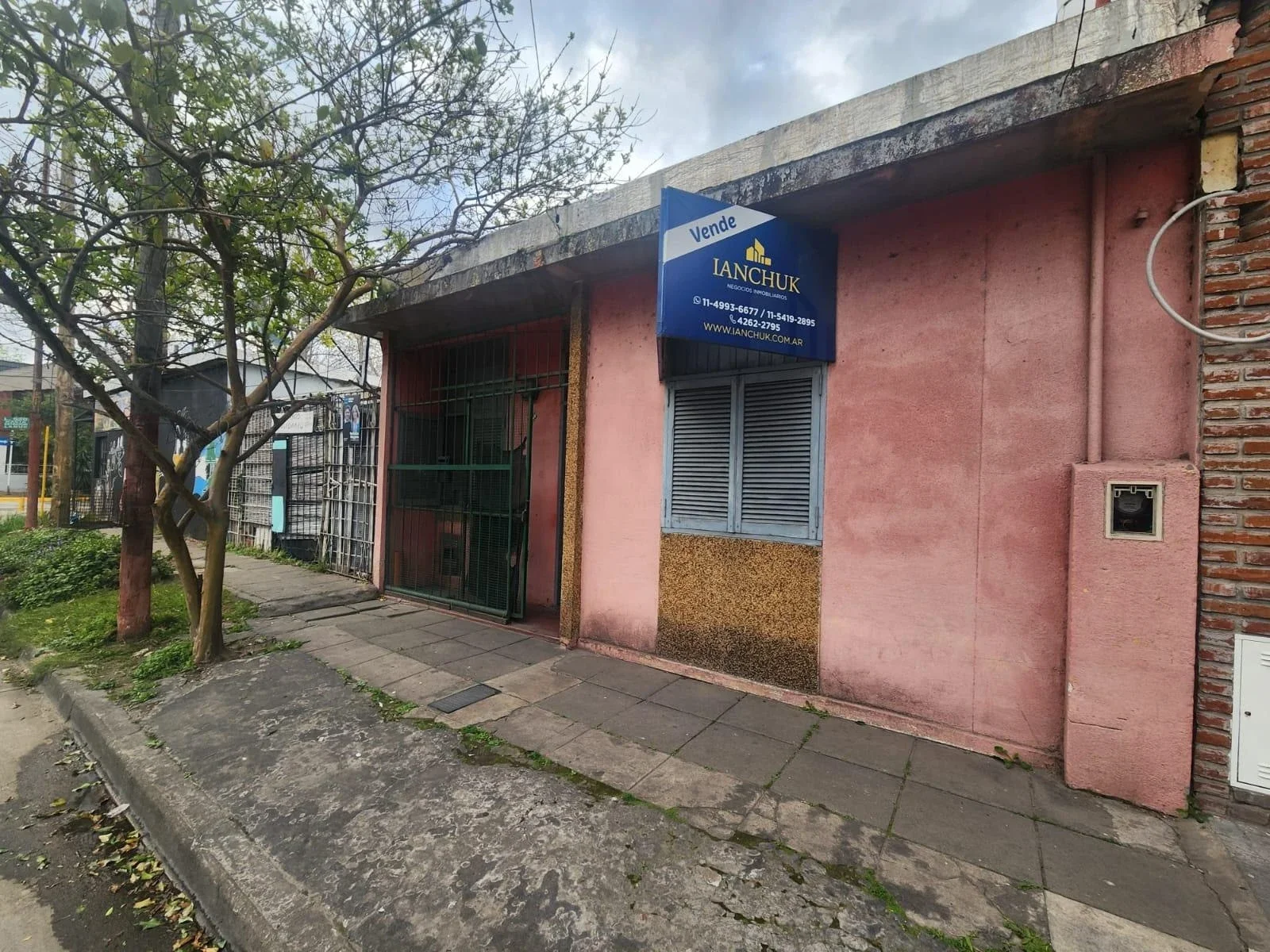 Casa en venta en Lanús Oeste - Imagen 1