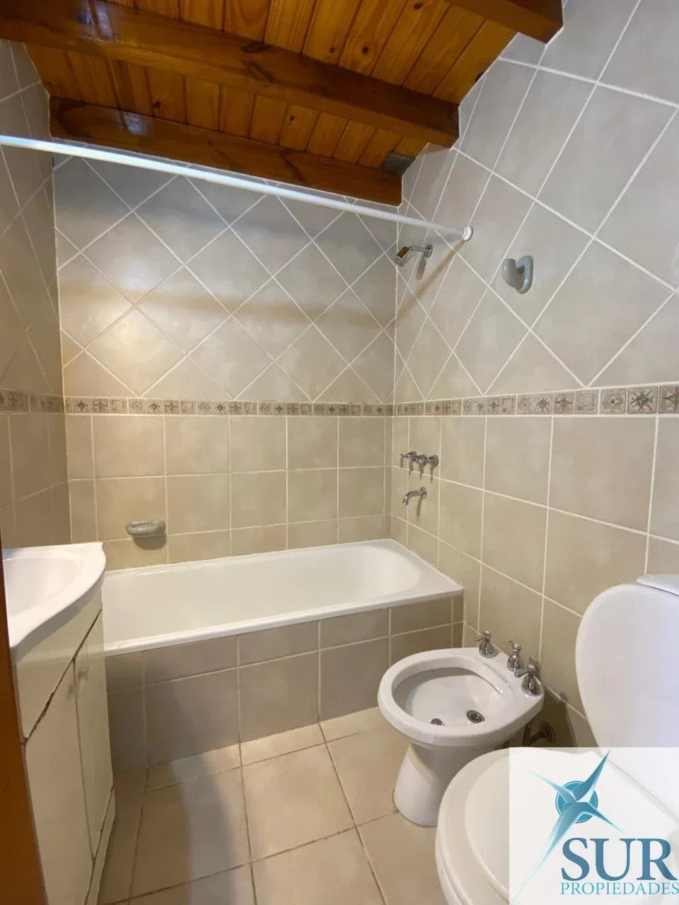 Departamento en alquiler c/ cochera en Ushuaia - Imagen 4