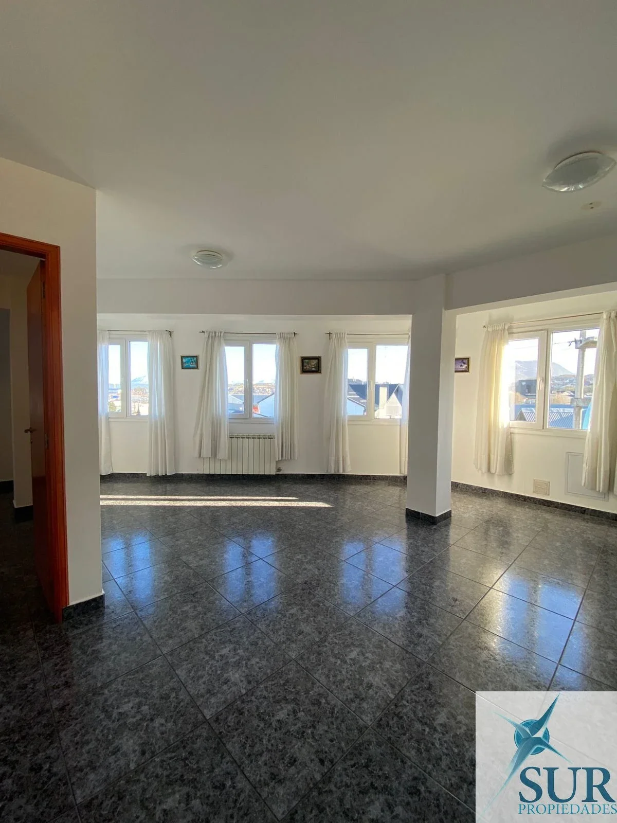 Departamento en alquiler en Ushuaia - Imagen 1