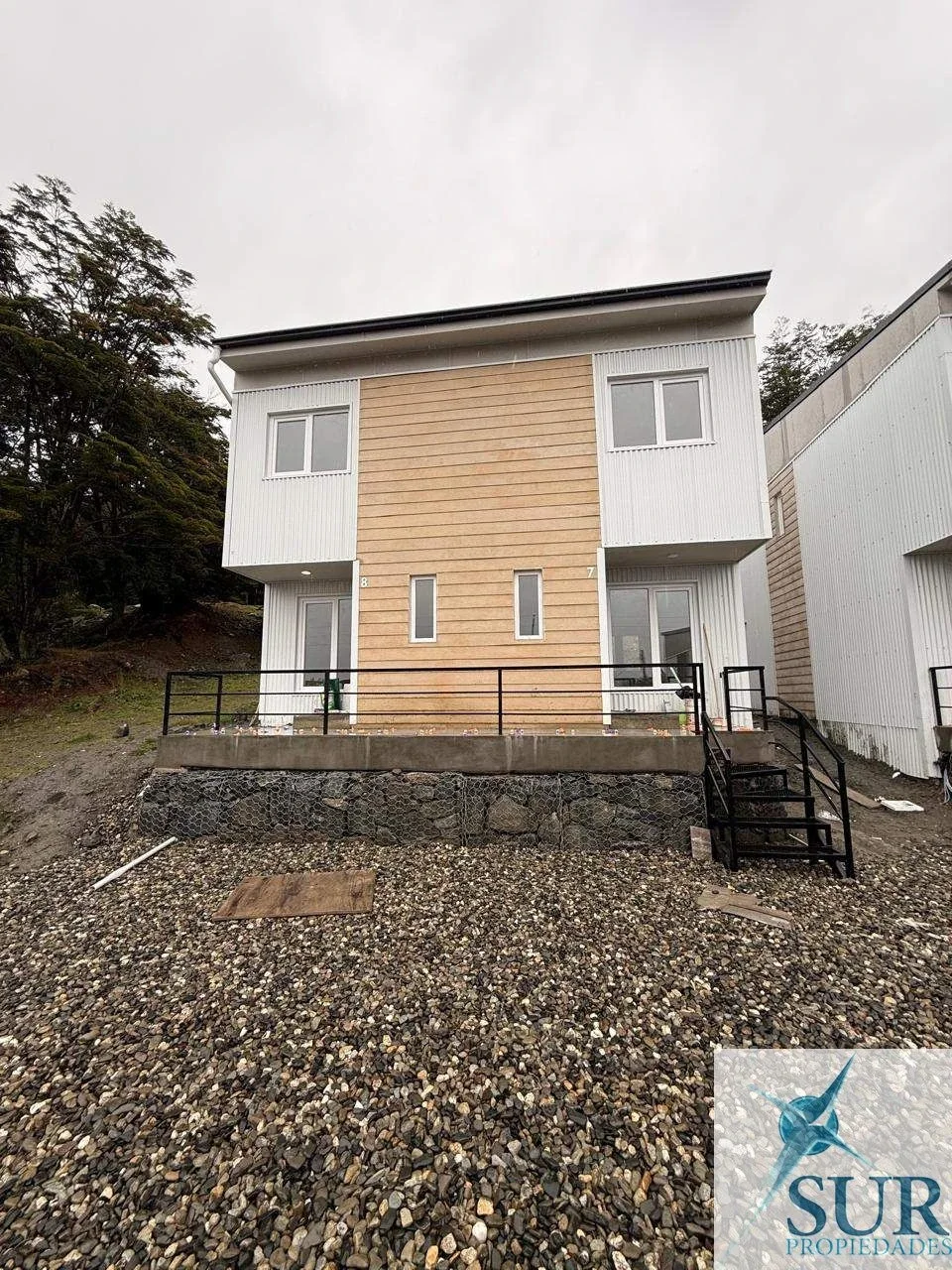 Departamento en alquiler c/ cochera en Ushuaia - Imagen 1