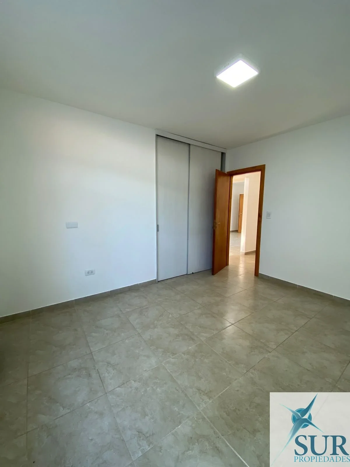 Departamento en alquiler c/ cochera en Ushuaia - Imagen 3