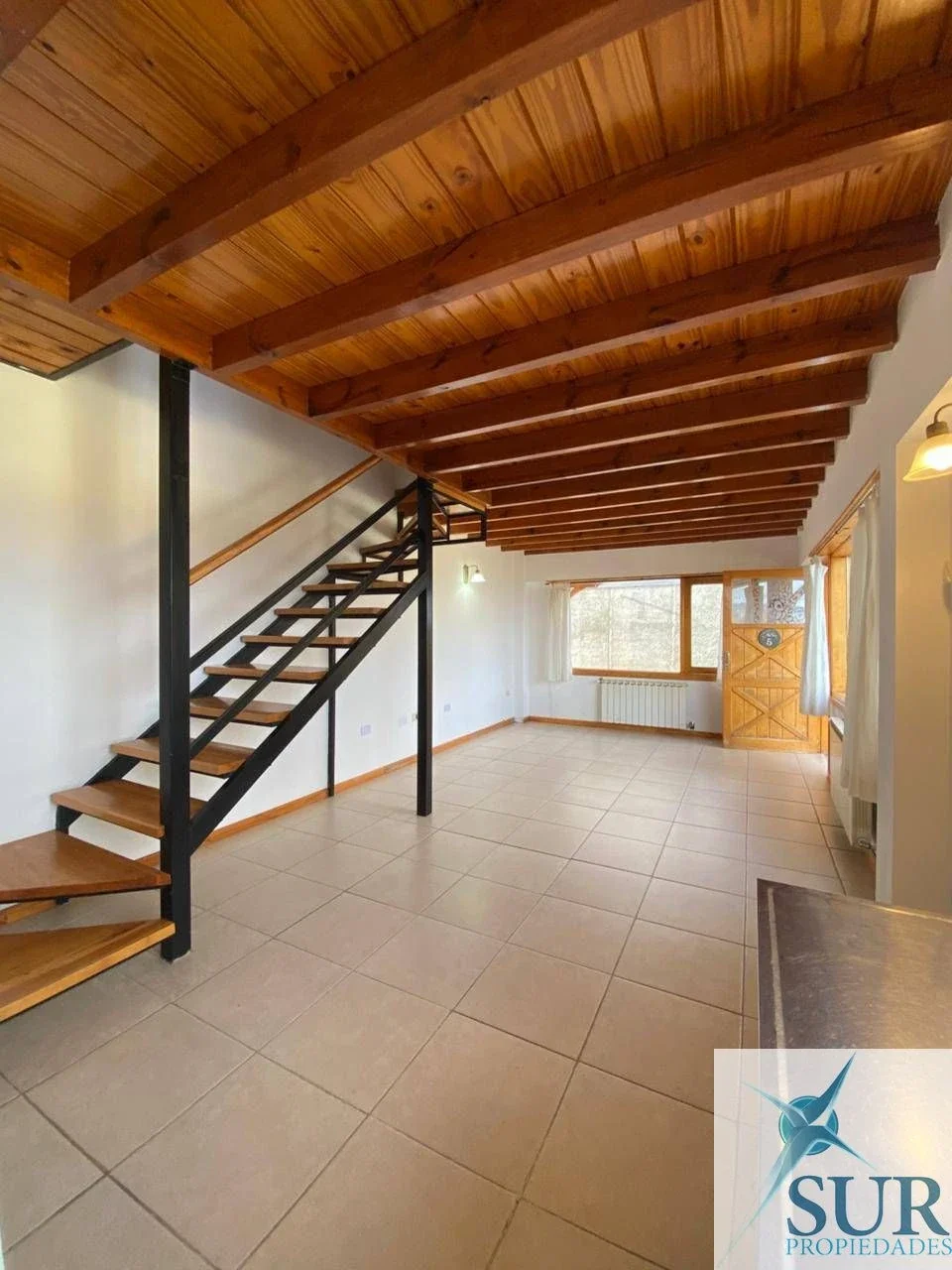 Departamento en alquiler c/ cochera en Ushuaia - Imagen 2