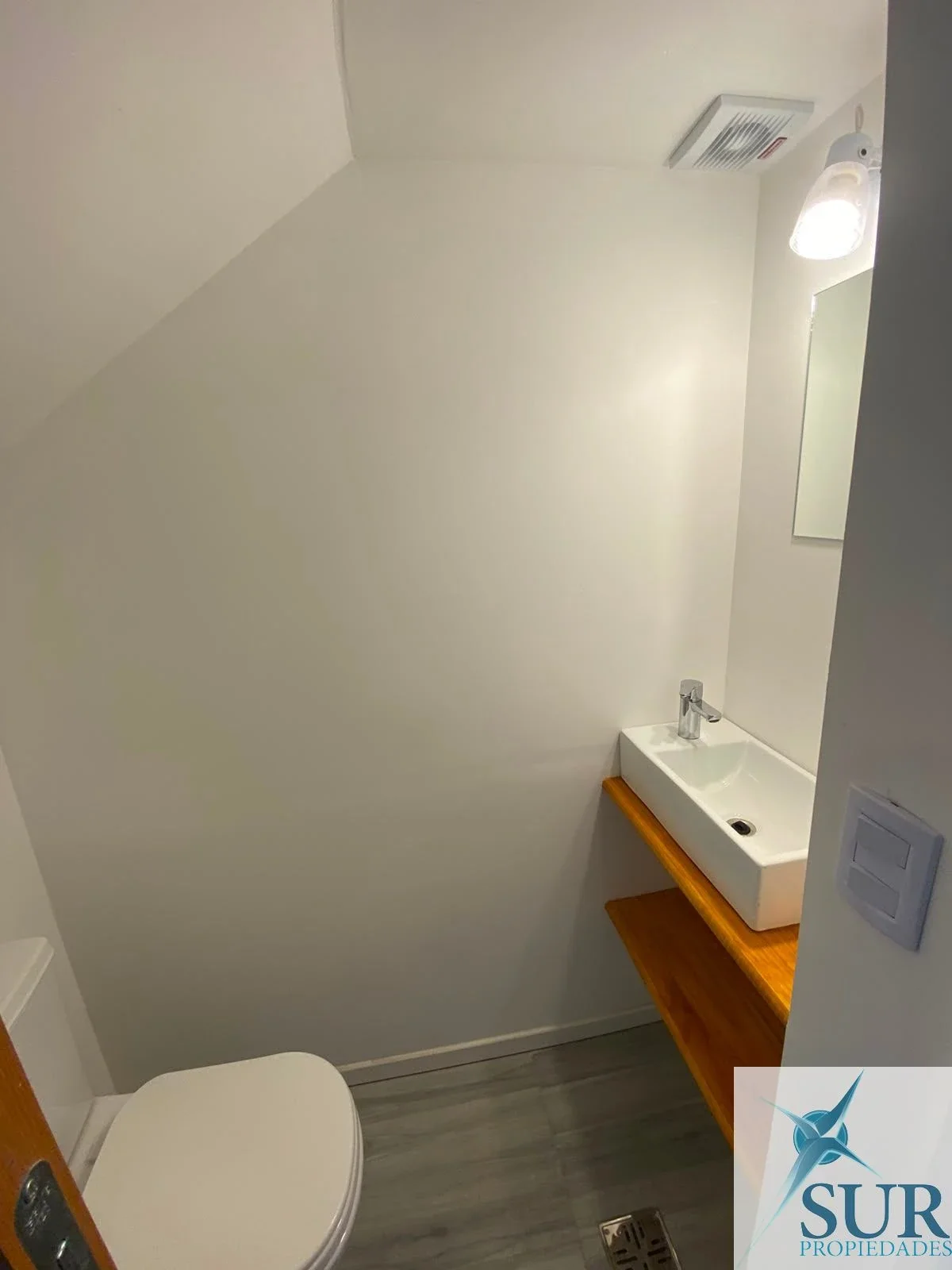 Departamento en alquiler c/ cochera en Ushuaia - Imagen 2