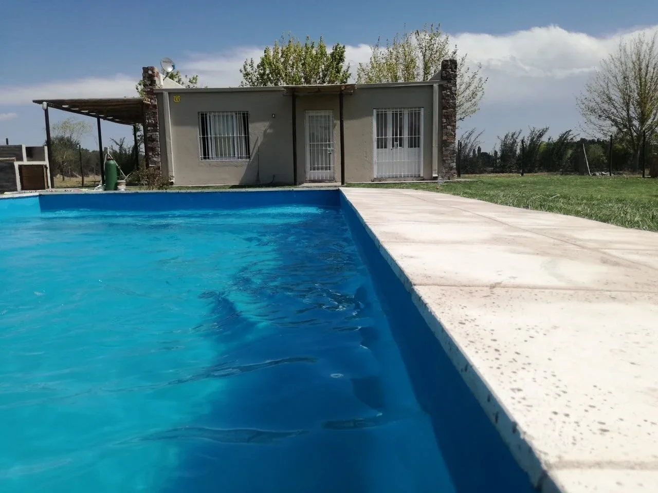 Casa en venta c/ cochera en San Rafael - Imagen 1