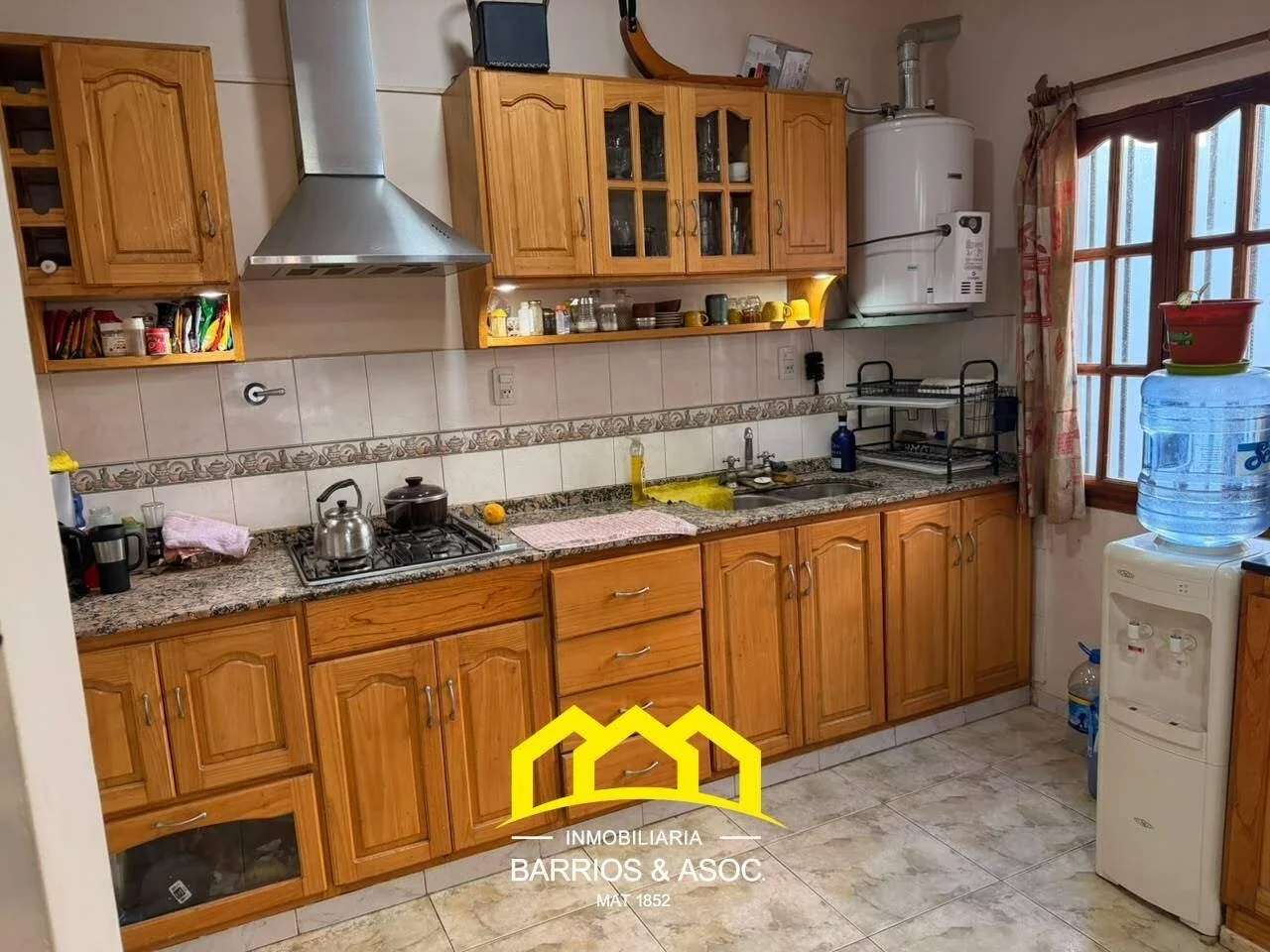Casa en venta c/ cochera Av Irene Curie - Imagen 2