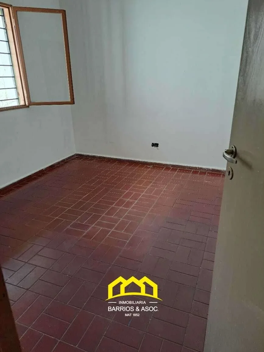 Casa en venta c/ cochera Barrio Nihuil - Imagen 3