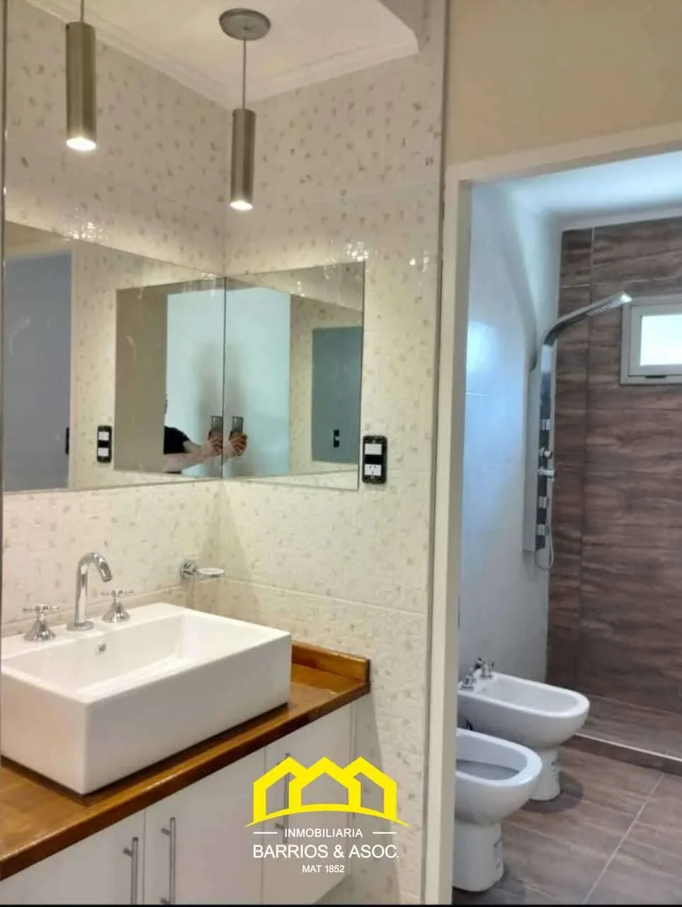 Casa en venta c/ cochera en San Rafael - Imagen 2