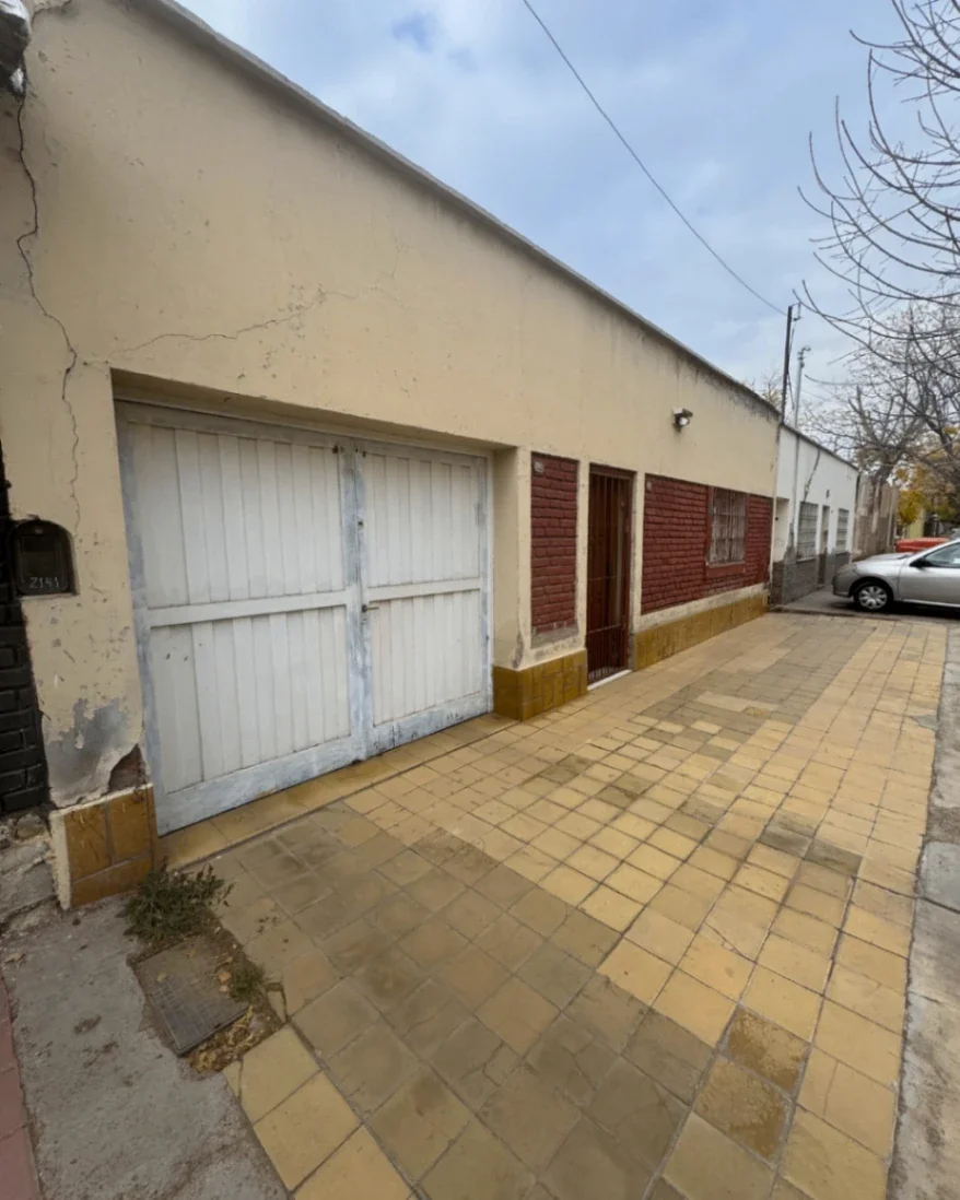CASA EN VENTA - LAS HERAS - Imagen 2