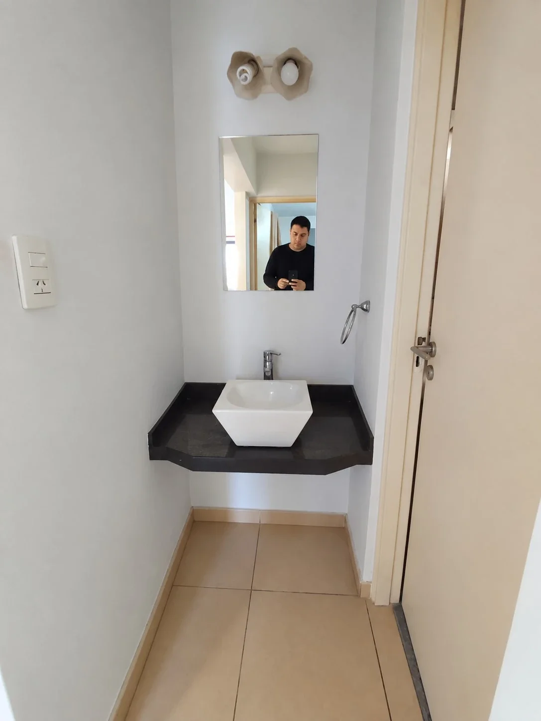 Departamento en alquiler c/ cochera en Godoy Cruz - Imagen 4