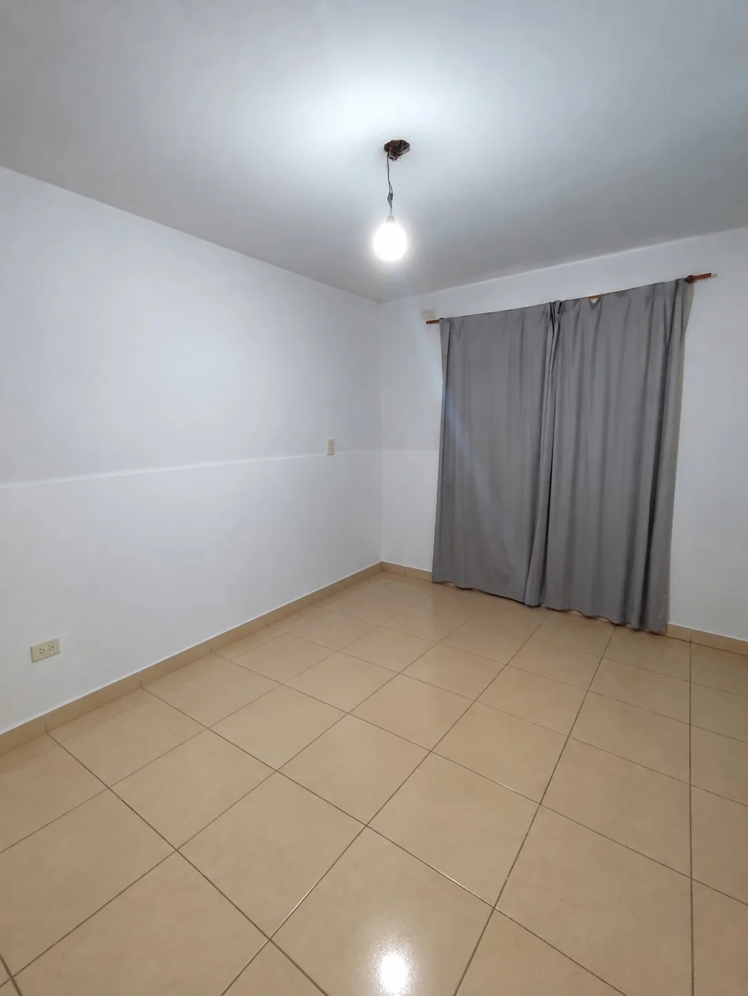 Departamento en alquiler c/ cochera en Godoy Cruz - Imagen 3