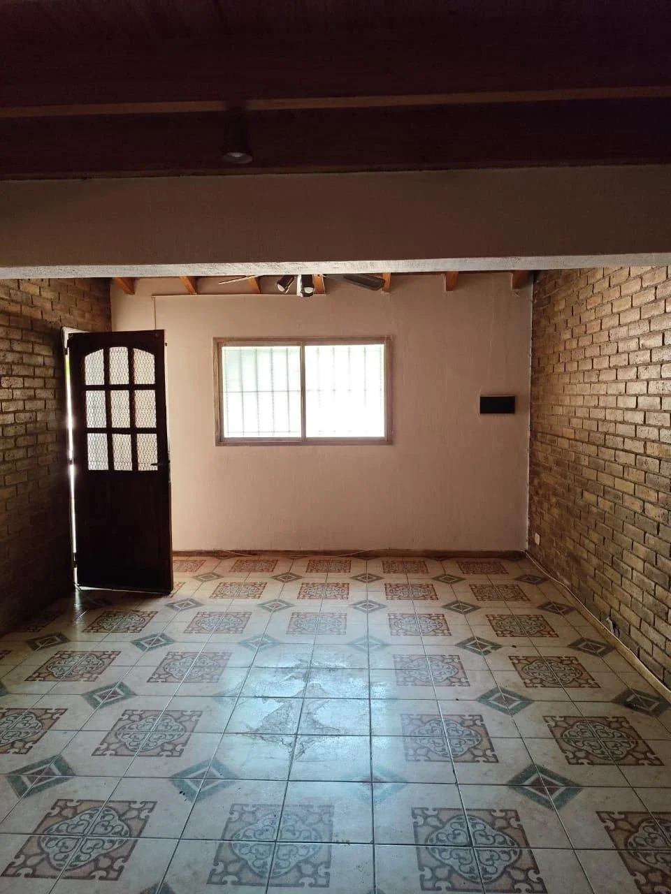 Casa en alquiler c/ cochera en Las Heras - Imagen 2