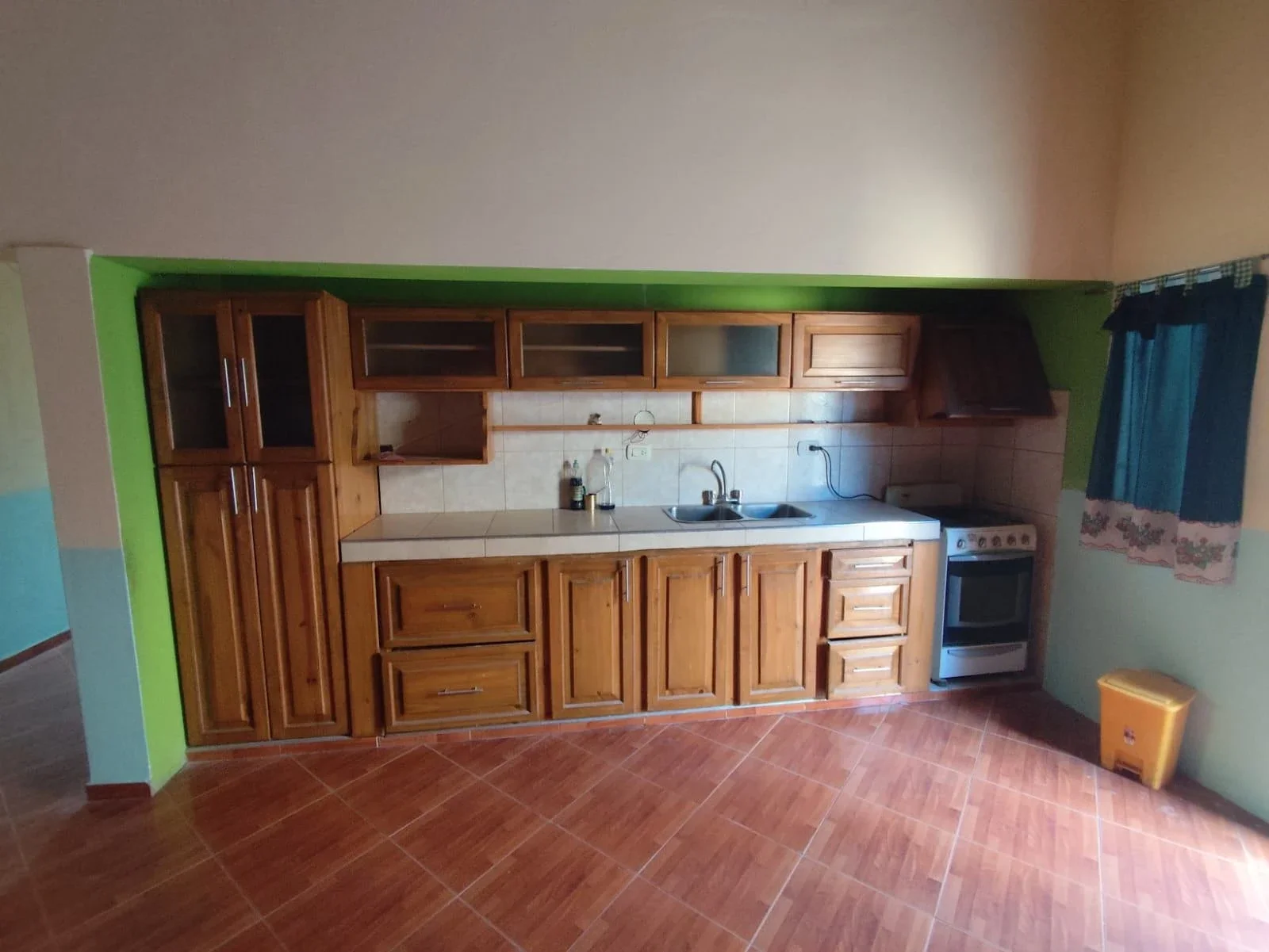 Casa en alquiler c/ cochera en Los Corralitos - Imagen 4