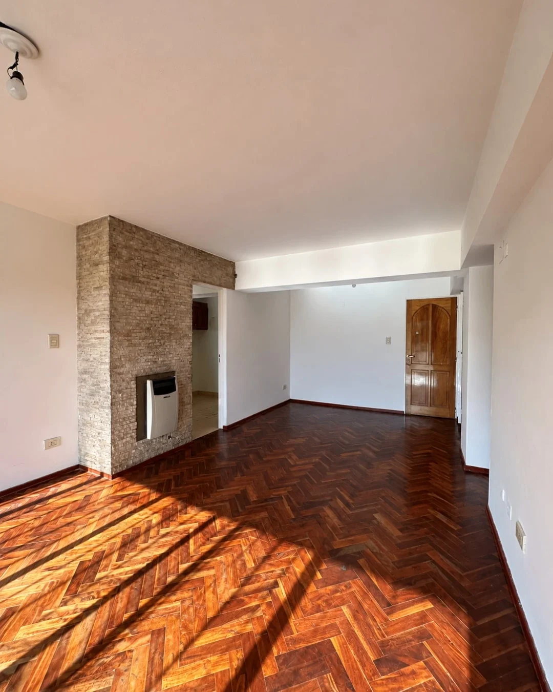 DEPARTAMENTO EN ALQUILER - CIUDAD DE MENDOZA! - Imagen 3